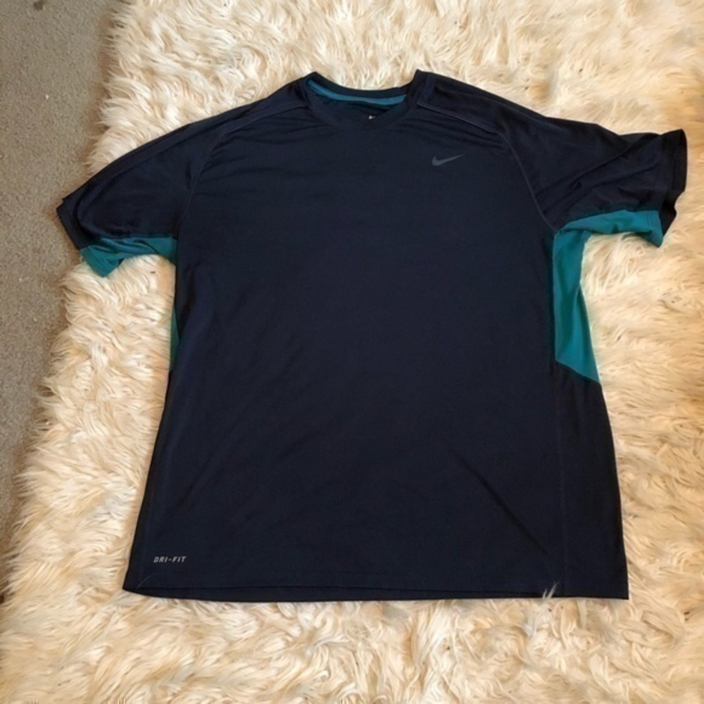 Nike Navy blue and green trim dri fit shirt sz xxl